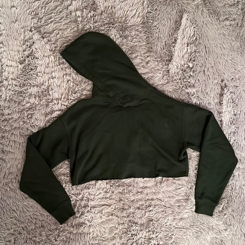 Urban outfitters forest green cropped hoodie size XS